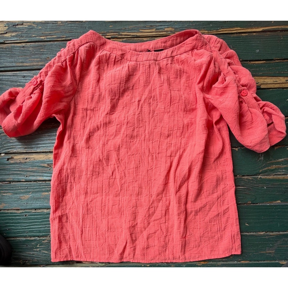 Due Per Due Women Coral Pink Crinkle Texture Short Sleeve Button Cuff Blouse Top